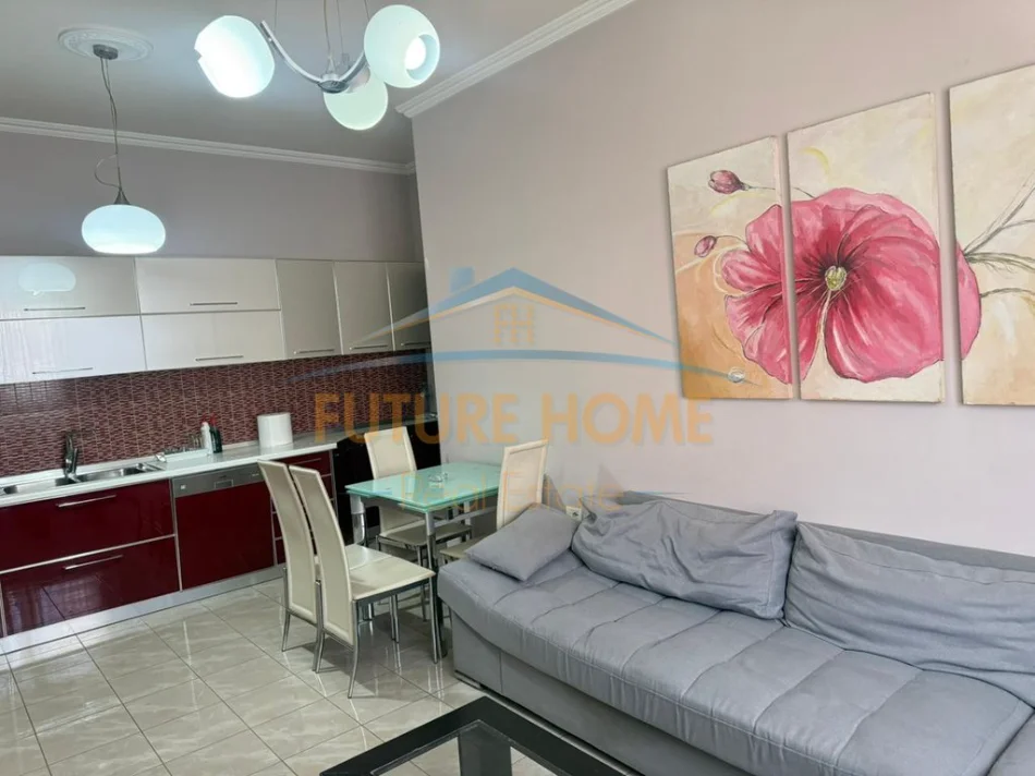 Tirane, shitet apartament 2+1+Ballkon Kati 5, 84 m² 220.000 € 