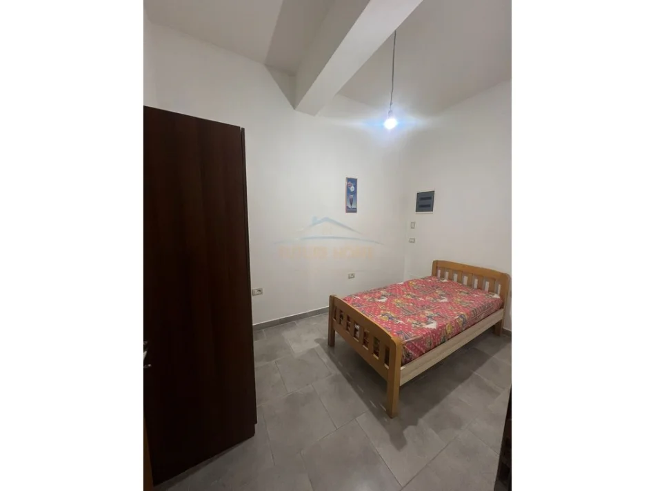 Tirane, jepet me qera apartament 2+1 Kati 3, 90 m² 350 € (Porcelan)