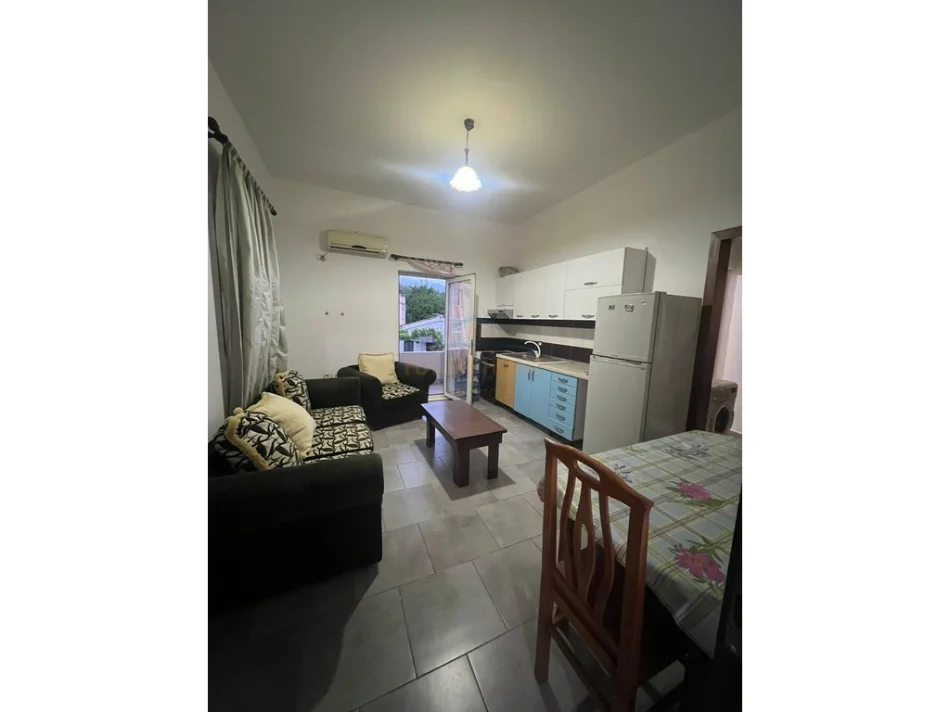 Tirane, jepet me qera apartament 2+1 Kati 3, 90 m² 350 € (Porcelan)