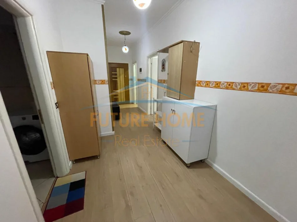 Tirane, shitet apartament 2+1+Aneks+Ballkon Kati 1, 120 m² 210.000 € 