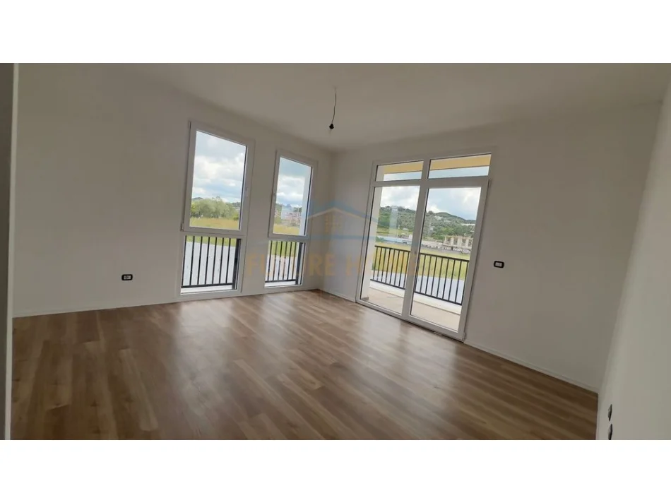 Tirane, shitet apartament 2+1 Kati 1, 78 m² 141.714 € (Sauk)