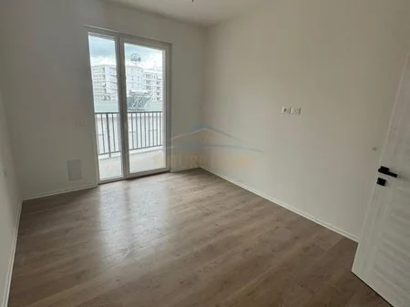 Tirane, shitet apartament 2+1 Kati 3, 88 m² 145.000 € (PASKUQAN,ALBULENA)