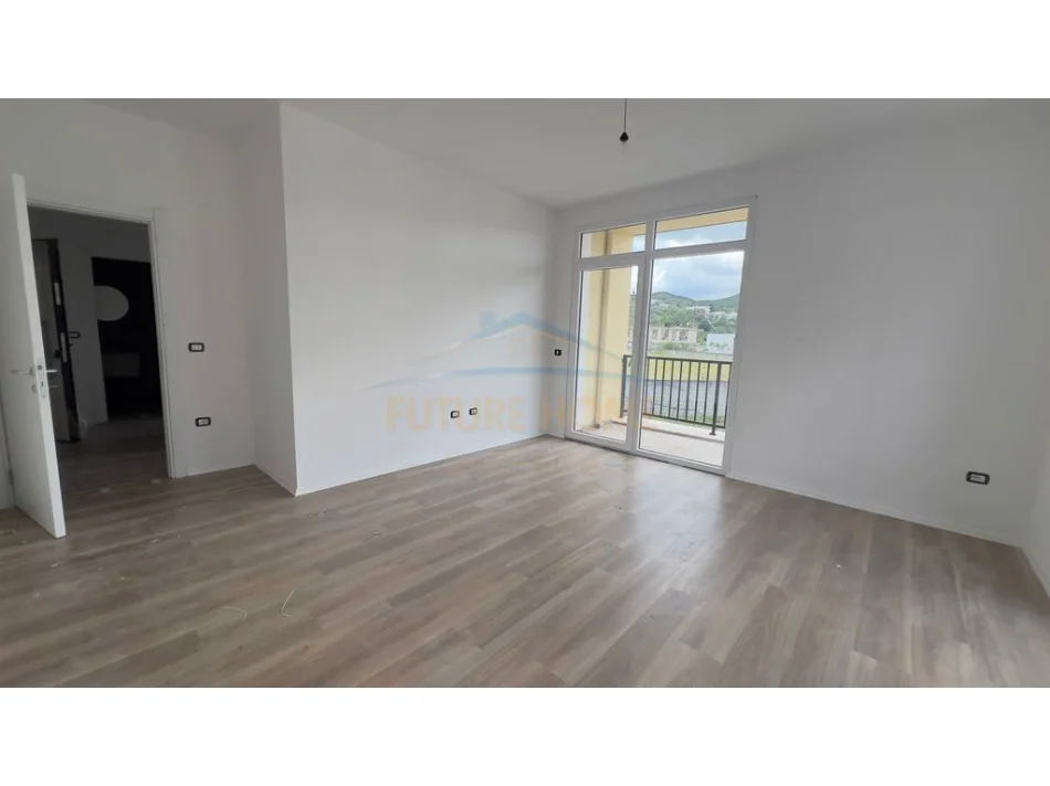 Tirane, shitet apartament 2+1 Kati 1, 80 m² 148.074 € (SAUK)