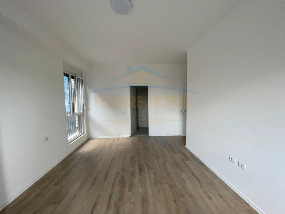 Tirane, jepet me qera apartament 3+1 Kati 2, 143 m² 300.000 € (Ish fusha aviacionit)