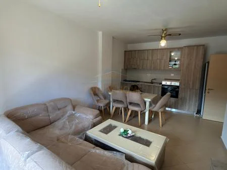 Tirane, shitet apartament 2+1 Kati 3, 87 m² 132.000 € 
