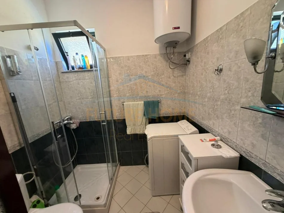 Durres, shitet apartament 1+1 Kati 2, 65 m² 85.000 € 