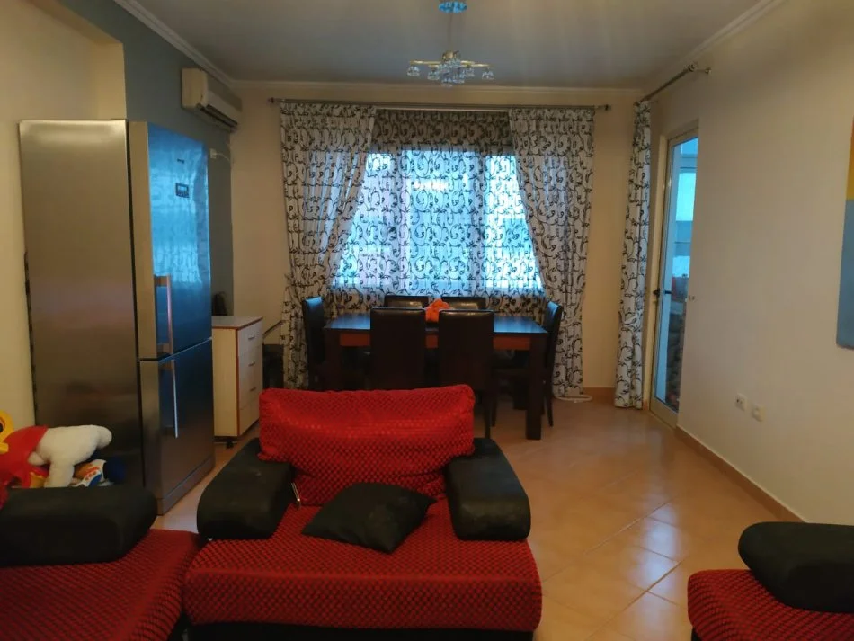 Tirane, shitet apartament 1+1 Kati 4, 71 m² 92.000 € 