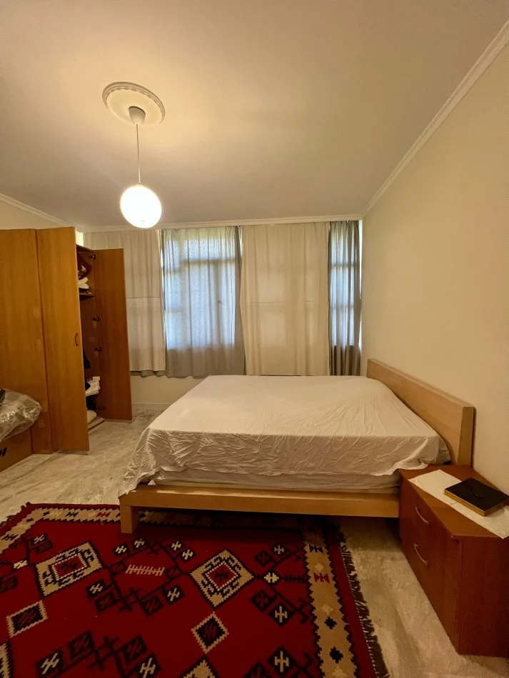 Durres, shitet shtepi 5+1 Kati 2, 490 m² 750.000 € (Shkëmbi i Kavajës)