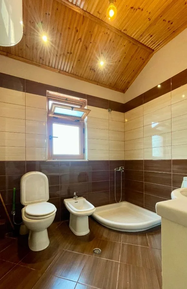Tirane, jepet me qera apartament 2+1+Ballkon Kati 3, 100 m² 500 € (FUSHA E AVIACIONIT)