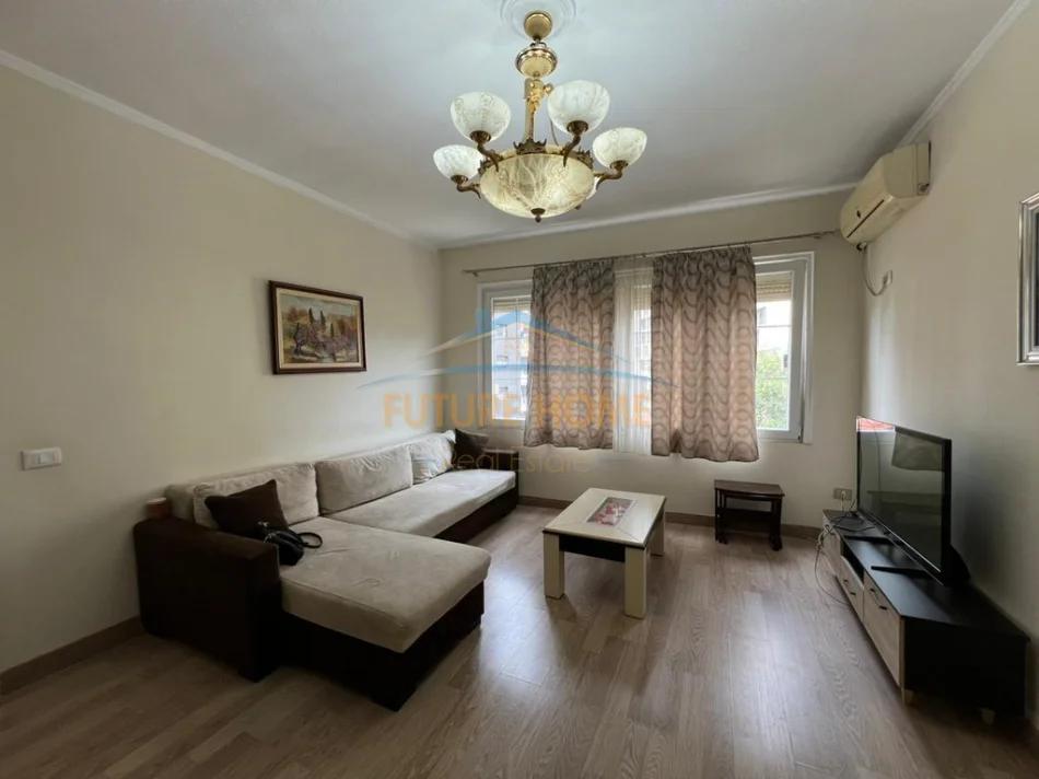 Tirane, shitet apartament 2+1 Kati 3, 109 m² 210.000 € (Rruga e Durrësit, Tiranë.)