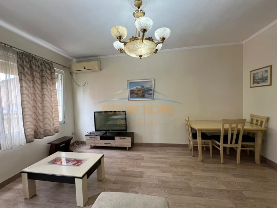 Tirane, shitet apartament 2+1 Kati 3, 109 m² 210.000 € (Rruga e Durresit)