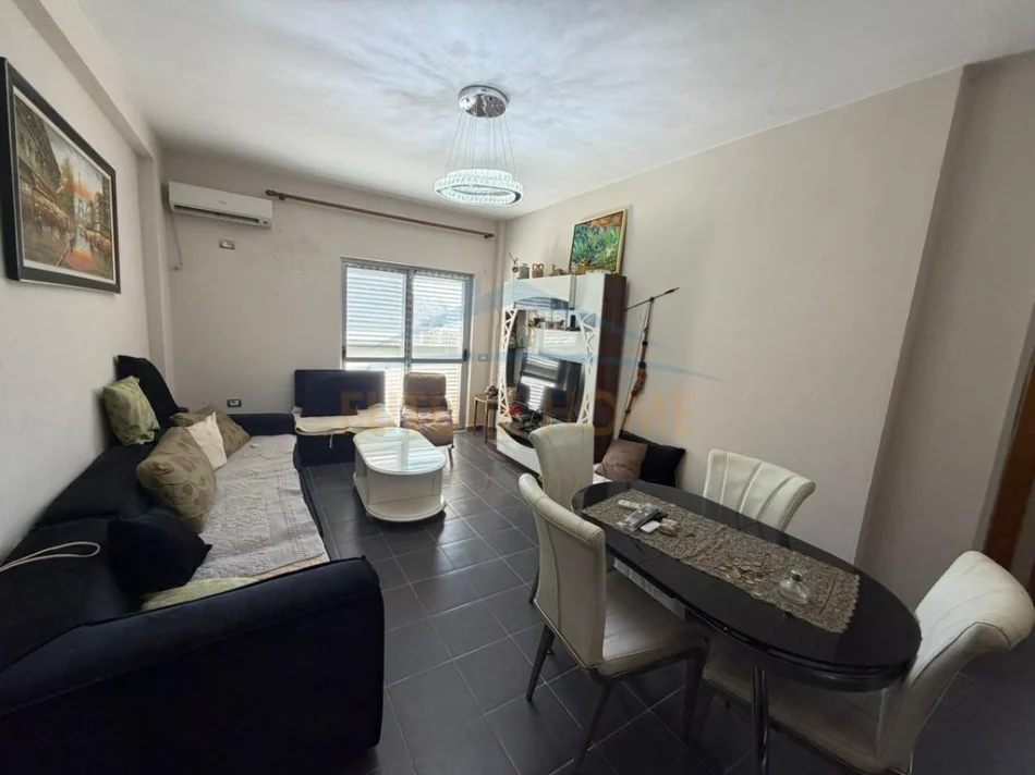 Durres, shitet apartament 1+1+Ballkon Kati 3, 60 m² 60.000 € 