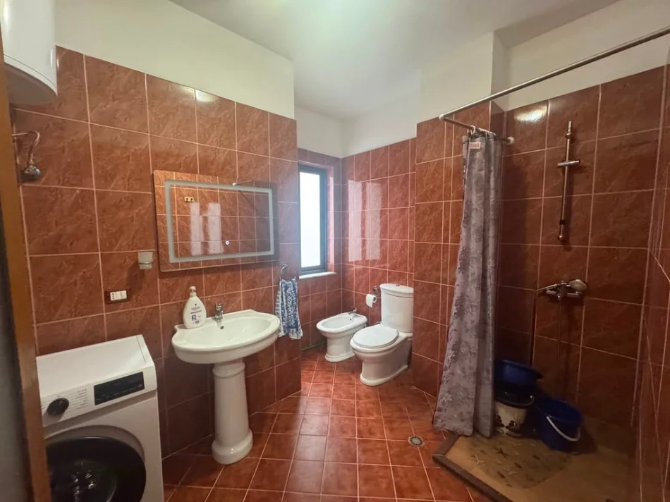 shitet apartament 2+1+Ballkon Kati 6, 103 m² 155.000 € (YZBERISHT)