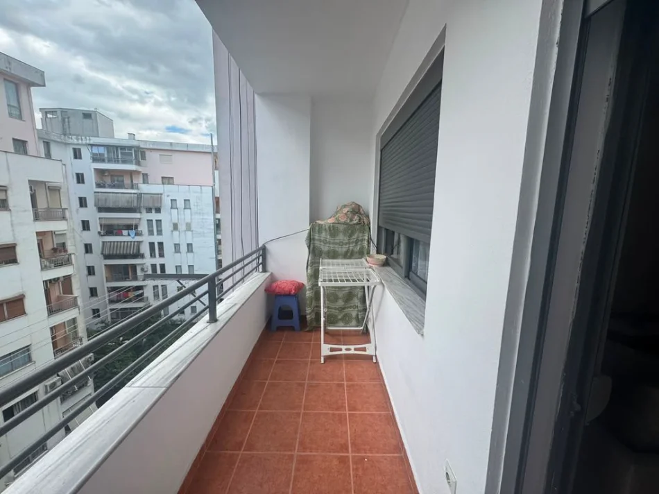 Tirane, shitet apartament 2+1+Ballkon Kati 6, 103 m² 155.000 € (Yzberish, Tirane)