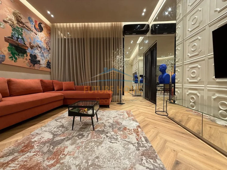 Tirane, jepet me qera apartament 1+1+Ballkon Kati 6, 65 m² 1.000 € (Square 21)