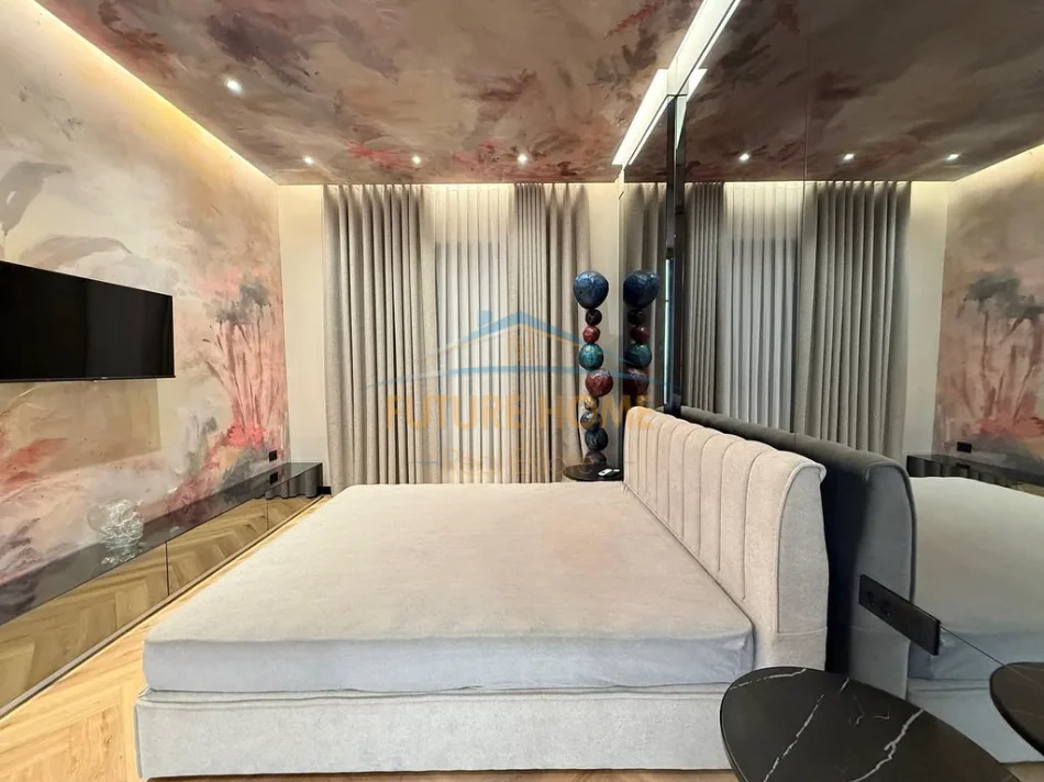 Tirane, jepet me qera apartament 1+1+Ballkon Kati 6, 65 m² 1.000 € (Square 21)