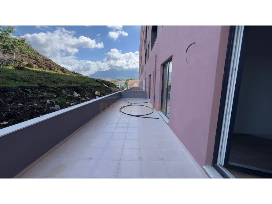Tirane, shitet apartament 2+1 Kati 1, 101 m² 120.460 € (Paskuqan)