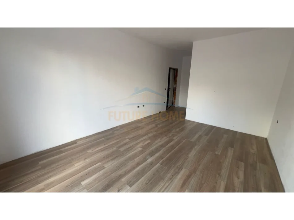 Tirane, shitet apartament 2+1 Kati 1, 101 m² 120.460 € (Paskuqan)