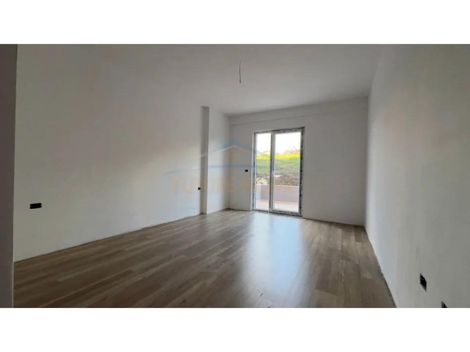 Tirane, shitet apartament 2+1 Kati 1, 101 m² 120.460 € (Paskuqan)