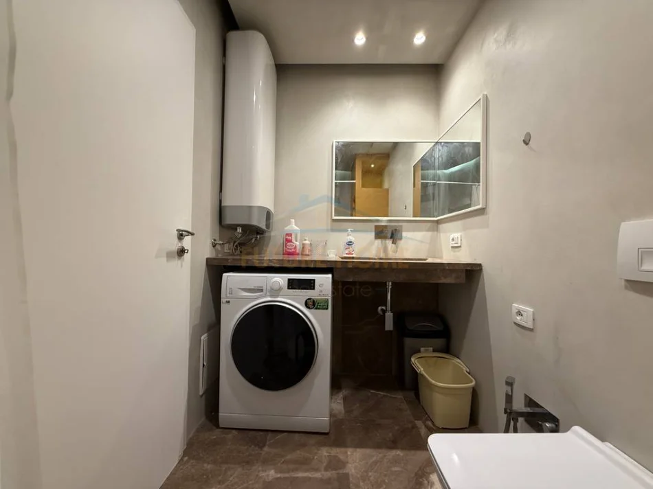JEPET ME QERA APARTAMENT 2+1 KOMPLEKSI MAGNET, 21DHJETORI
