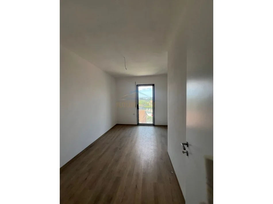 Tirane, shitet apartament 2+1+Ballkon Kati 3, 99 m² 185.000 € (Parallel Living, Don Bosko)