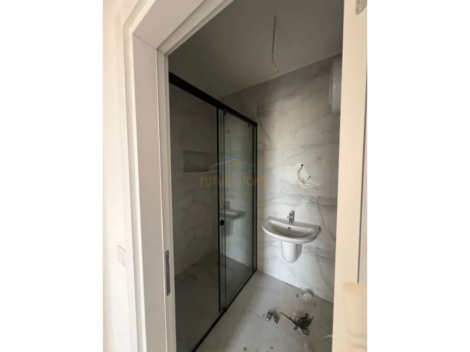 Tirane, shitet apartament 2+1+Ballkon Kati 3, 99 m² 185.000 € (Parallel Living, Don Bosko)