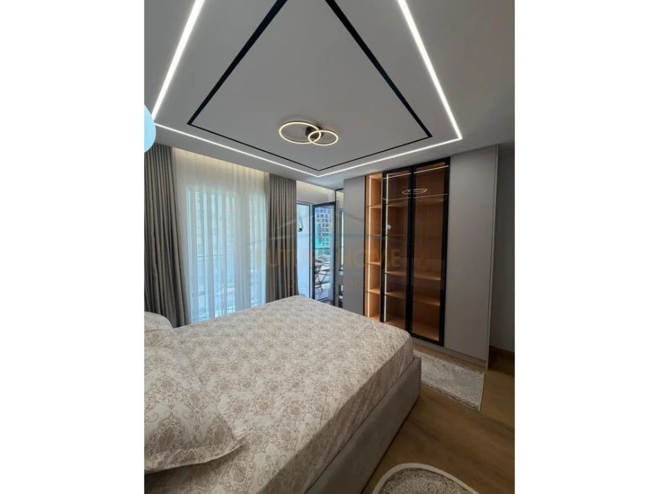 Tirane, jepet me qera apartament 1+1 Kati 3, 74 m² 680 € (Kompleksi Molla,Unaza e Re.)