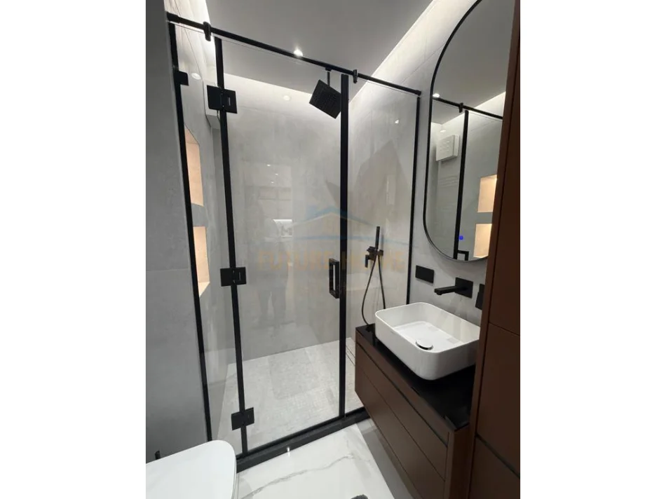 Tirane, jepet me qera apartament 1+1 Kati 3, 62 m² 680 € (Kompleksi Molla,Unaza e Re)