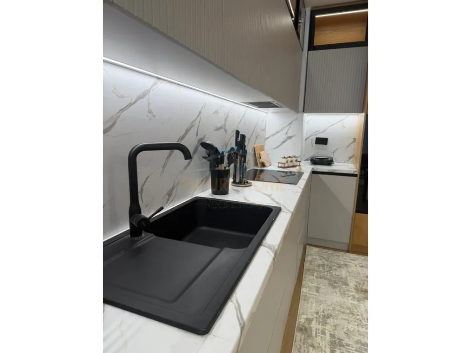 Tirane, jepet me qera apartament 1+1 Kati 3, 74 m² 680 € (Kompleksi Molla,Unaza e Re.)