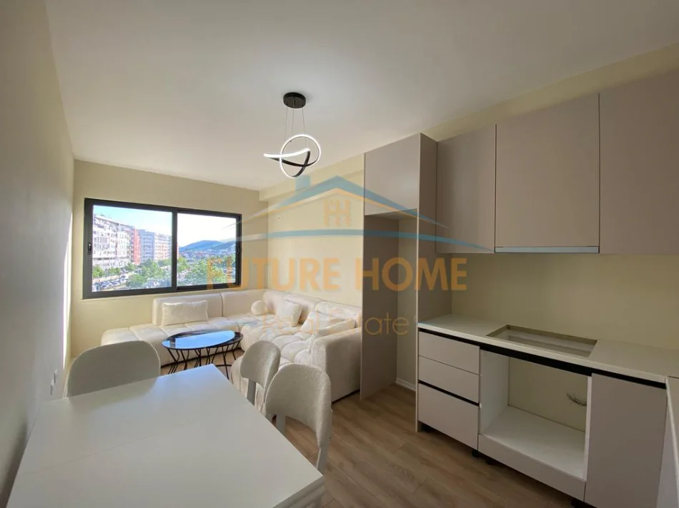 Tirane, shitet apartament 2+1+Ballkon Kati 4, 73 m² 145.000 € (Unaza e re)