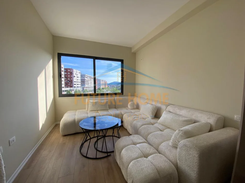 Tirane, shes apartament 2+1+Ballkon Kati 4, 73 m² 145.000 € (Bulevard migjeni)