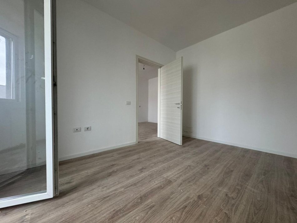 Tirane, shitet apartament 1+1 , 70 m² 137.000 € (Kompleksi e88)