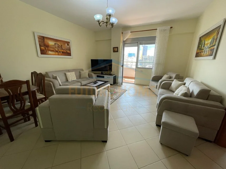 jap me qera apartament 2+1+Ballkon Kati 6, 90 m² 650 € (PRANE GJIMNAZIT PARTIZANI)
