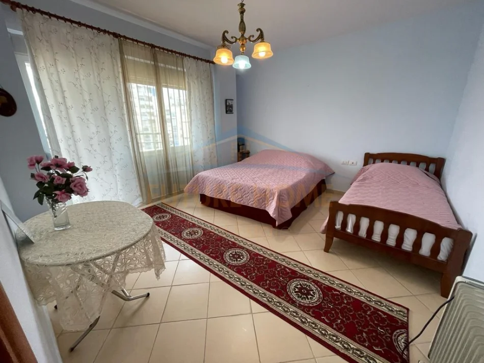 Tirane, jepet me qera apartament 2+1 Kati 6, 90 m² 650 € (Rruga e Dibrës)