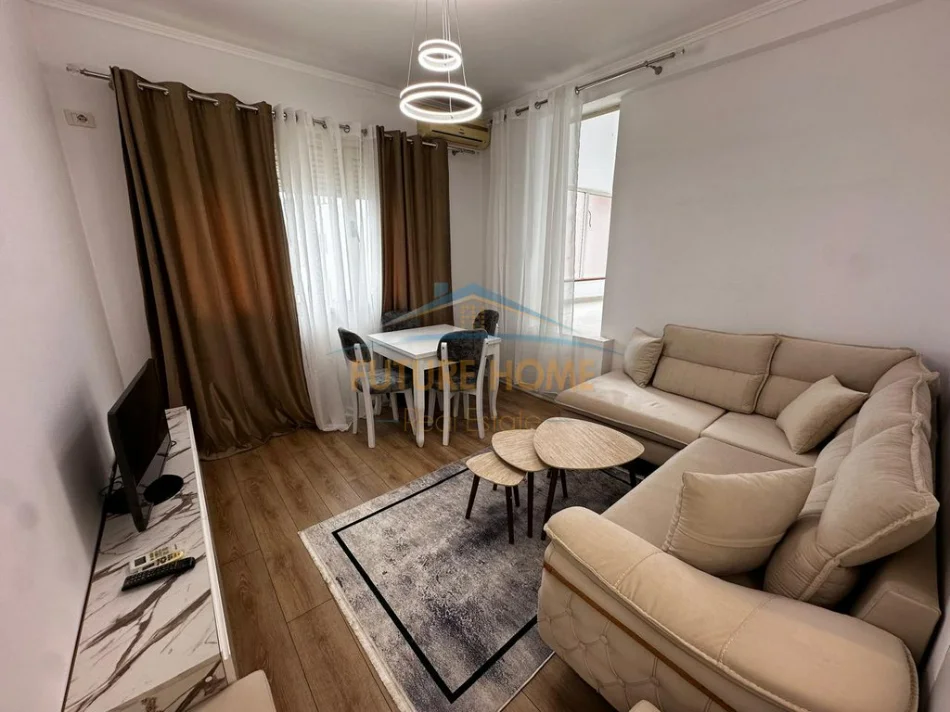 Tirane, shitet apartament 2+1+Ballkon Kati 8, 81 m² 155.000 € 