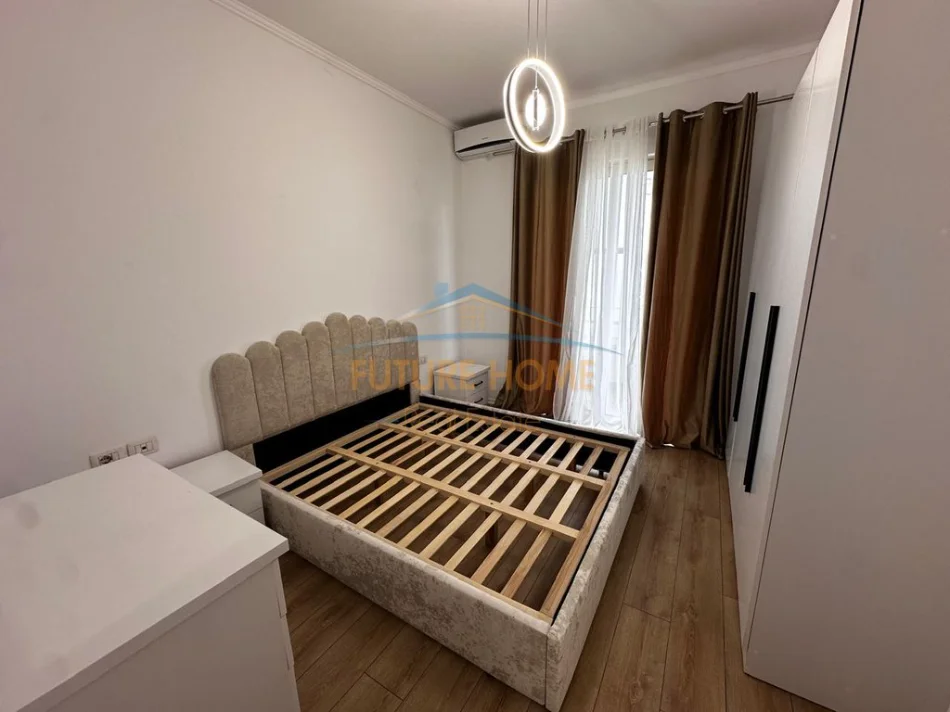 Tirane, shitet apartament 2+1+Ballkon Kati 8, 81 m² 145.000 € (Astir)