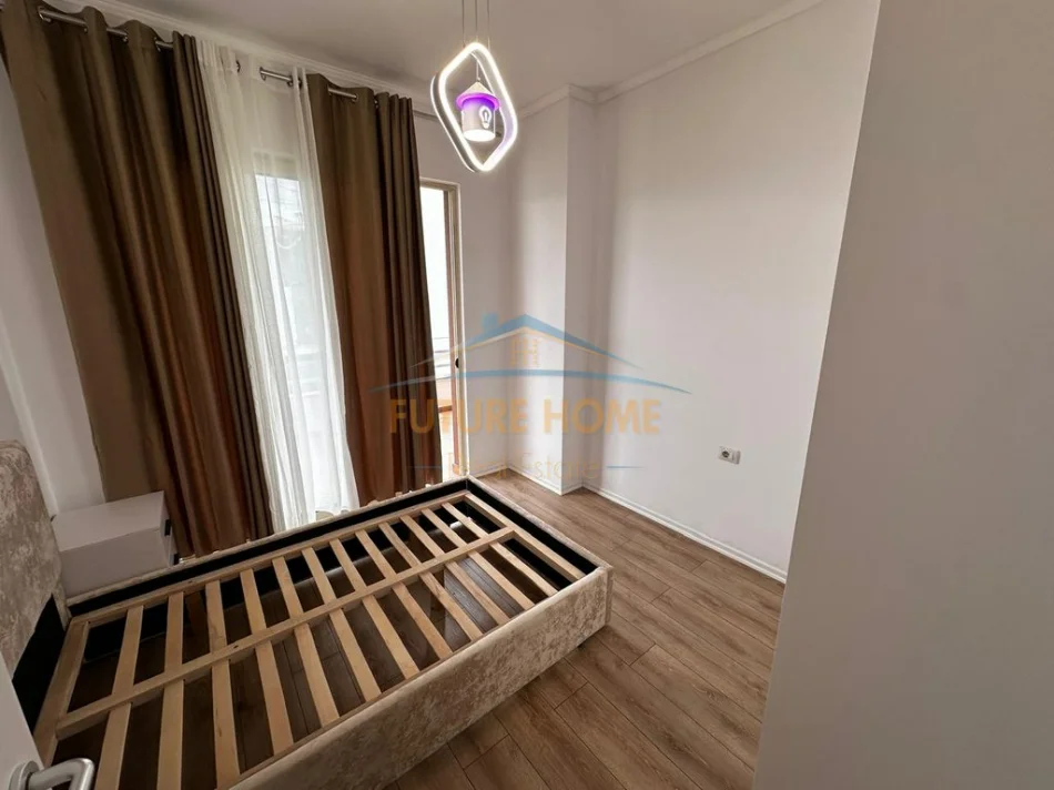 Tirane, shitet apartament 2+1+Ballkon Kati 8, 81 m² 155.000 € 