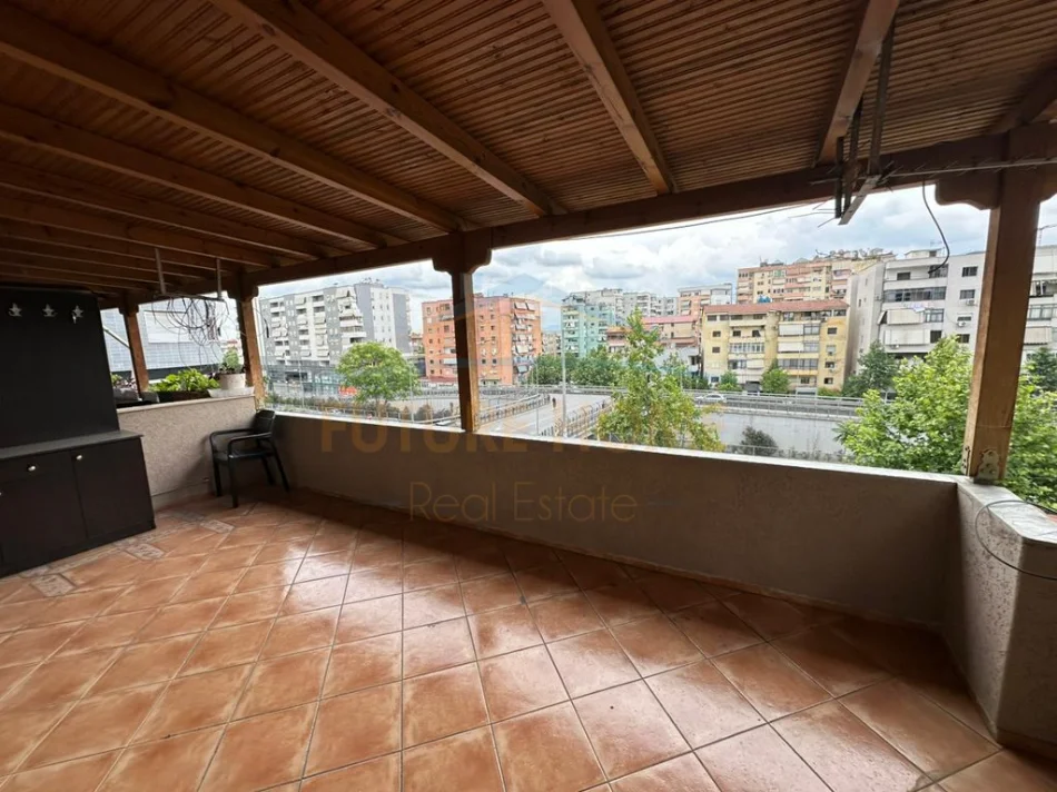 Tirane, jepet me qera apartament 2+1 Kati 2, 80 m² 600 € (Selitë)