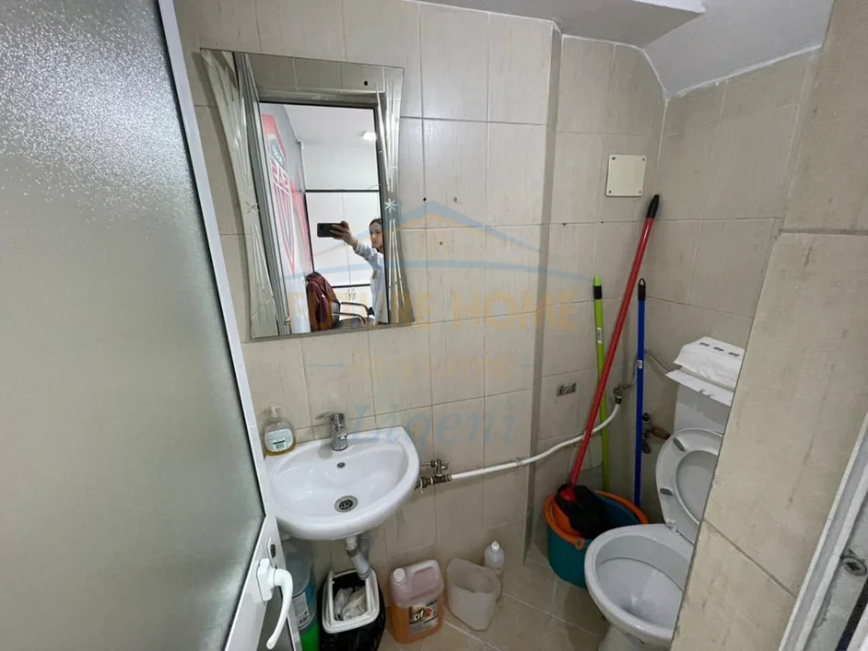 Tirane, jepet me qera ambjent biznesi Kati 0, 29 m² 600 € (Rruga e Kavajes)