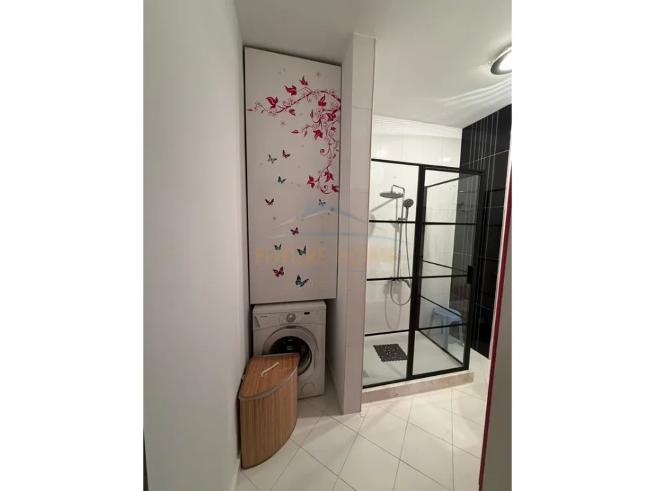 shitet apartament Kati 4, 105 m² 325.000 € (RRUGA E BARRIKADAVE)