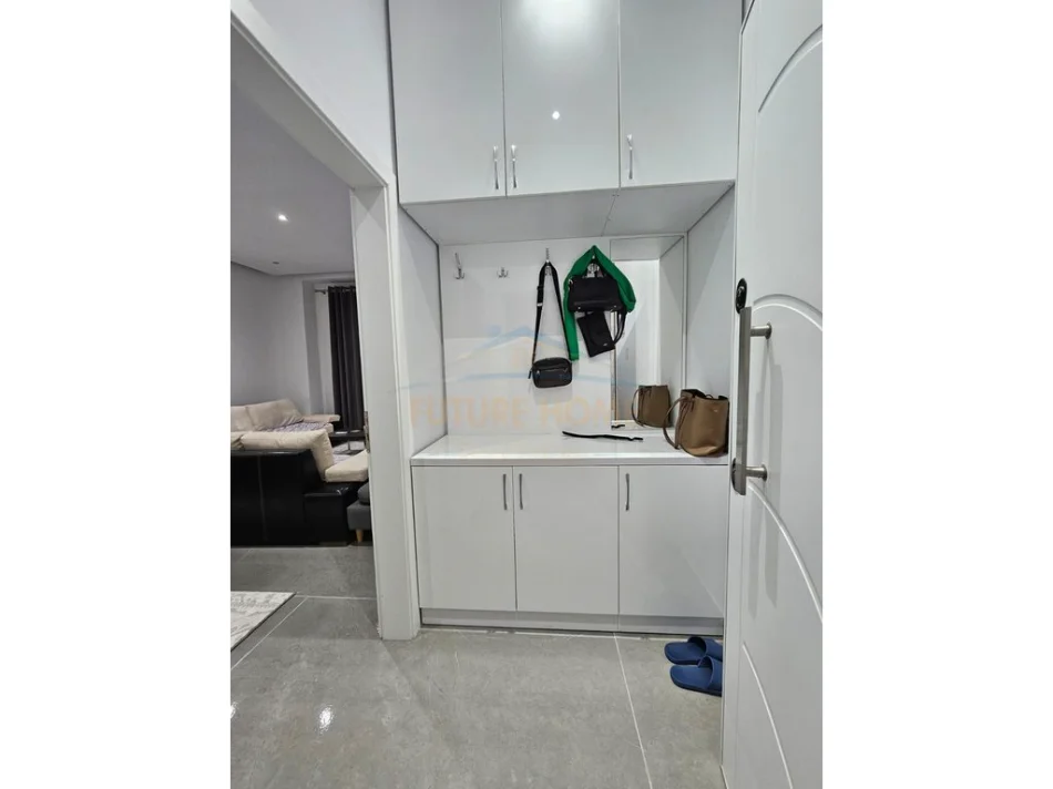 Tirane, shitet apartament 1+1+Aneks+Ballkon Kati 0, 85 m² 135.000 € (Selite)