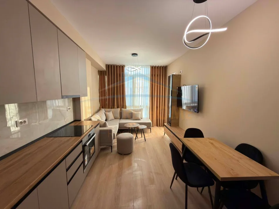Tirane, shitet apartament 1+1 Kati 4, 50 m² 95.000 € (Bar Return)