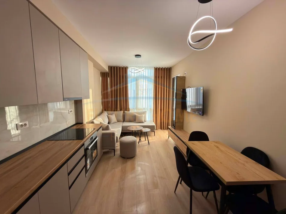 Tirane, shitet apartament 1+1 Kati 4, 50 m² 95.000 € (UNAZA E RE)