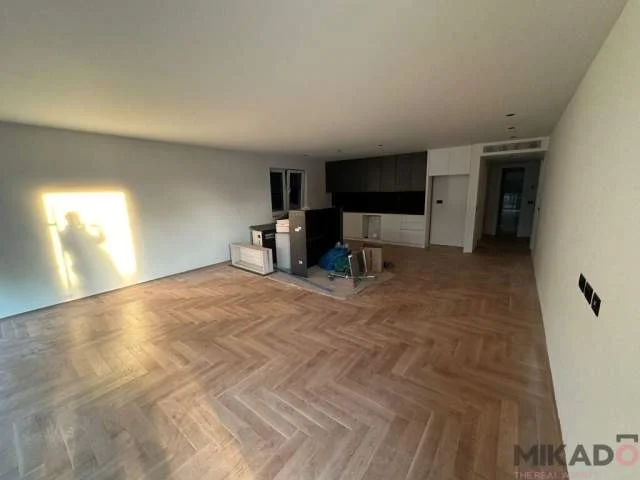 jepet me qera Vile 7.000 Euro