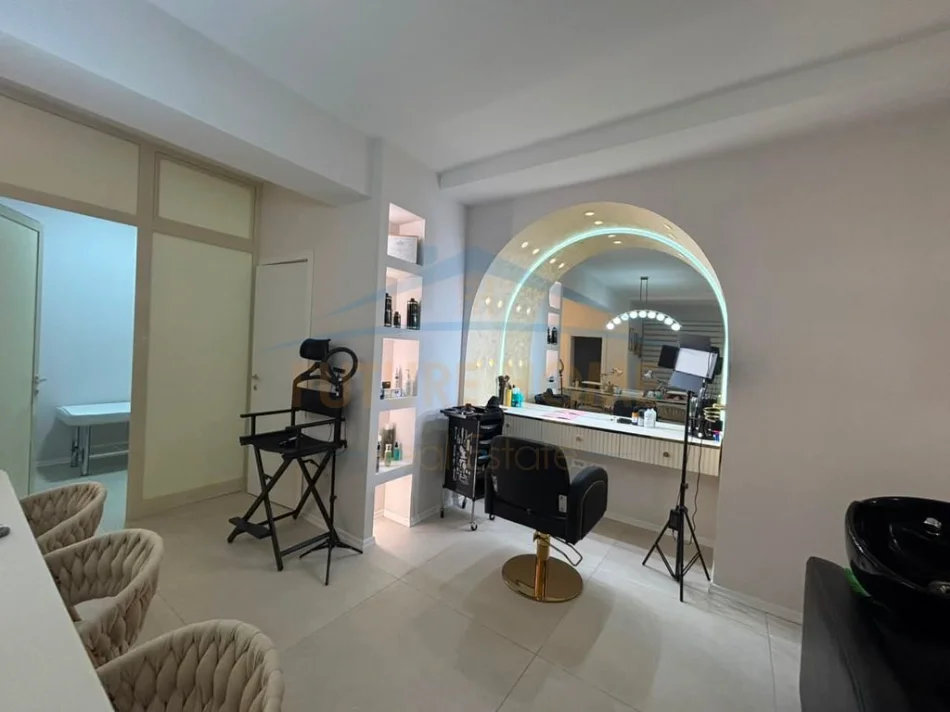 Tirane, shitet aktivitet biznesi Kati 0, 76 m² 