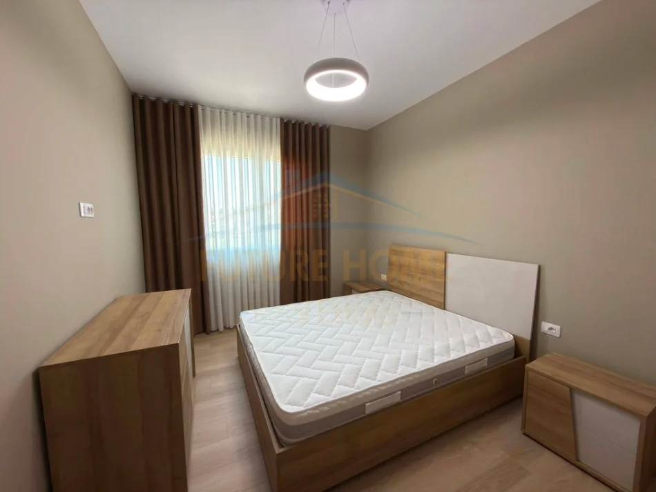 Tirane, shitet apartament 2+1+Ballkon Kati 4, 74 m² 135.000 € (Unaza e Re)