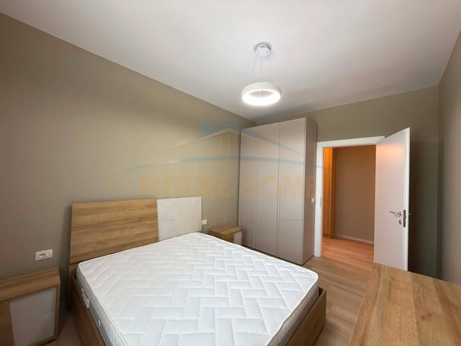 Tirane, shitet apartament 2+1+Ballkon Kati 4, 74 m² 135.000 € (Unaza e Re)