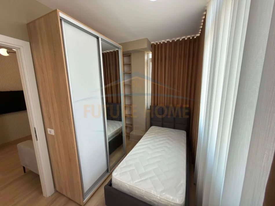 Tirane, shitet apartament 2+1+Ballkon Kati 4, 74 m² 135.000 € (Unaza e Re)