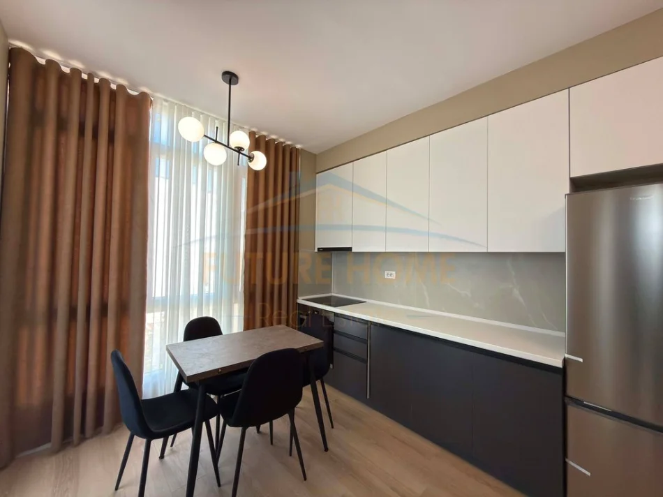 Tirane, shitet apartament 2+1+Ballkon Kati 4, 74 m² 135.000 € (Unaza e Re)