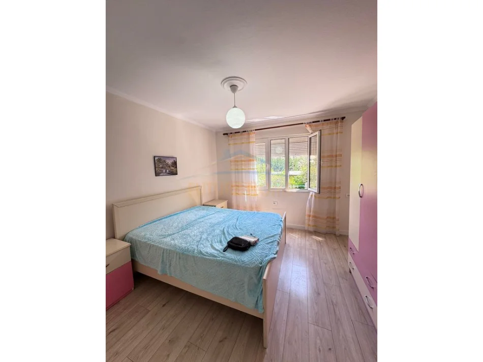 Tirane, shitet apartament 1+1+Ballkon Kati 2, 58 m² 123.000 € (Rruga Irfan Tomini)